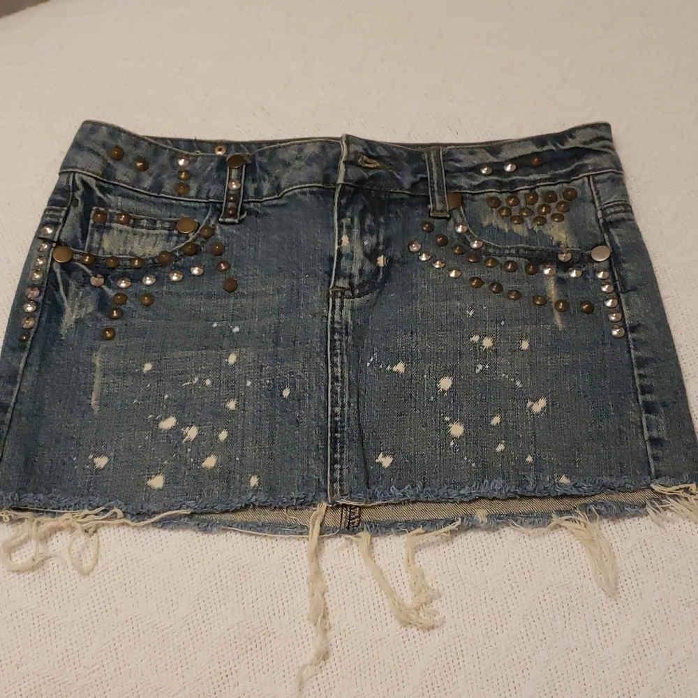 Riveting denim skirt - Picture 1 of 1